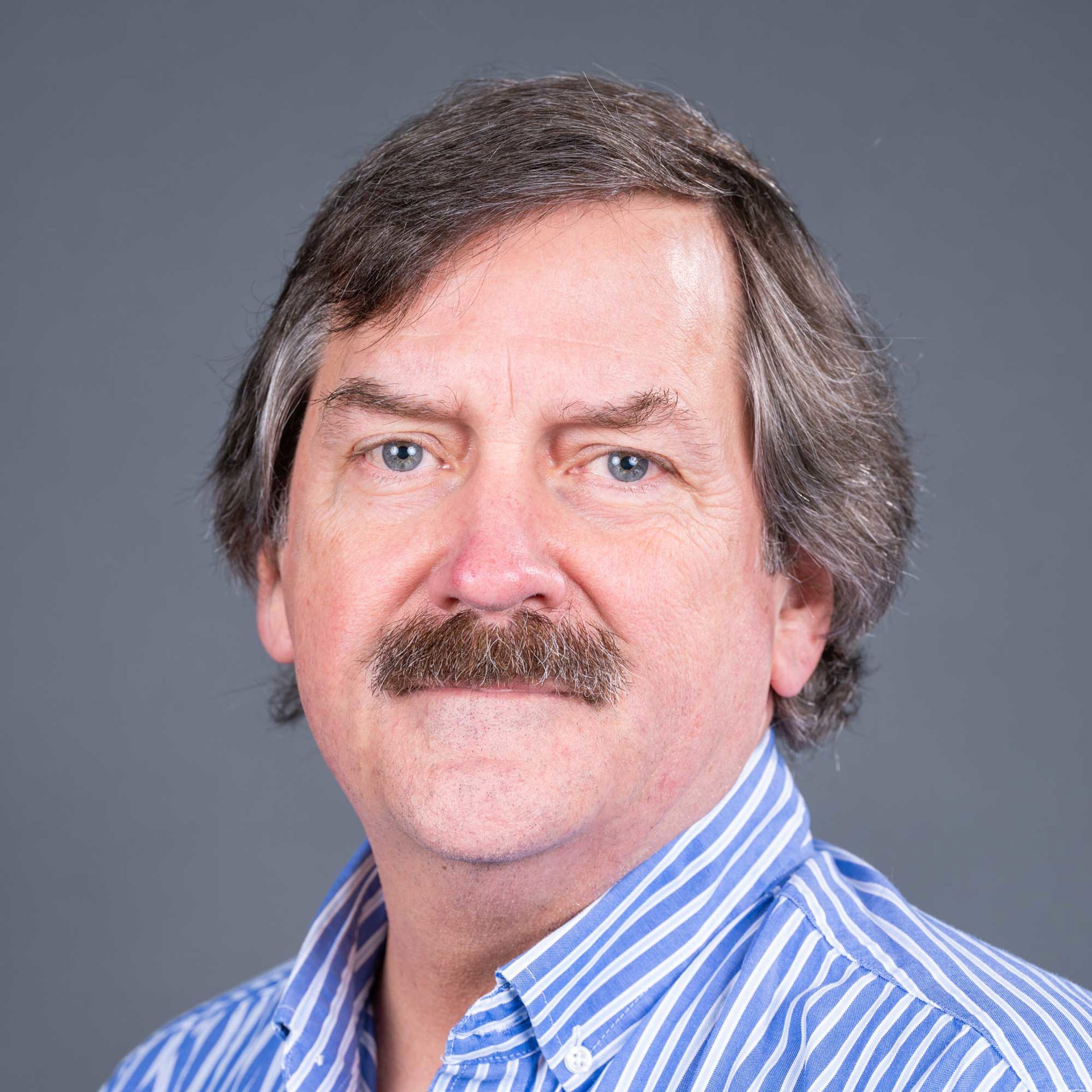 Professional Headshot of Gary Reed